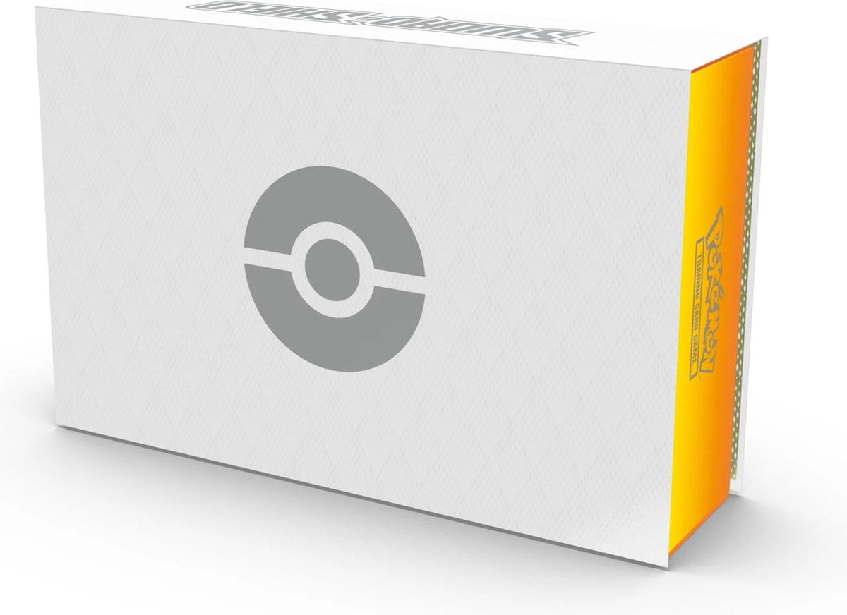 Charizard Ultra Premium Collection Box 2022